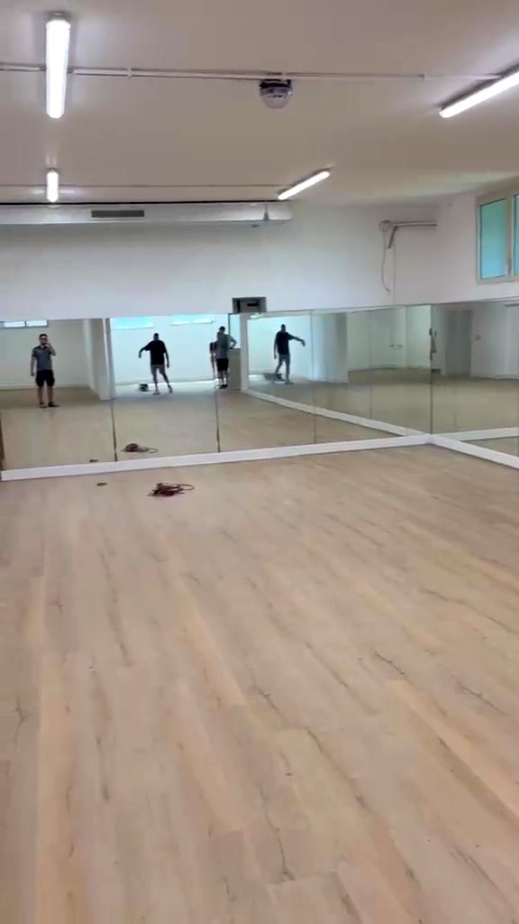 Lavoro di posa parquet per Palestra Green House, Ciampino · Morena